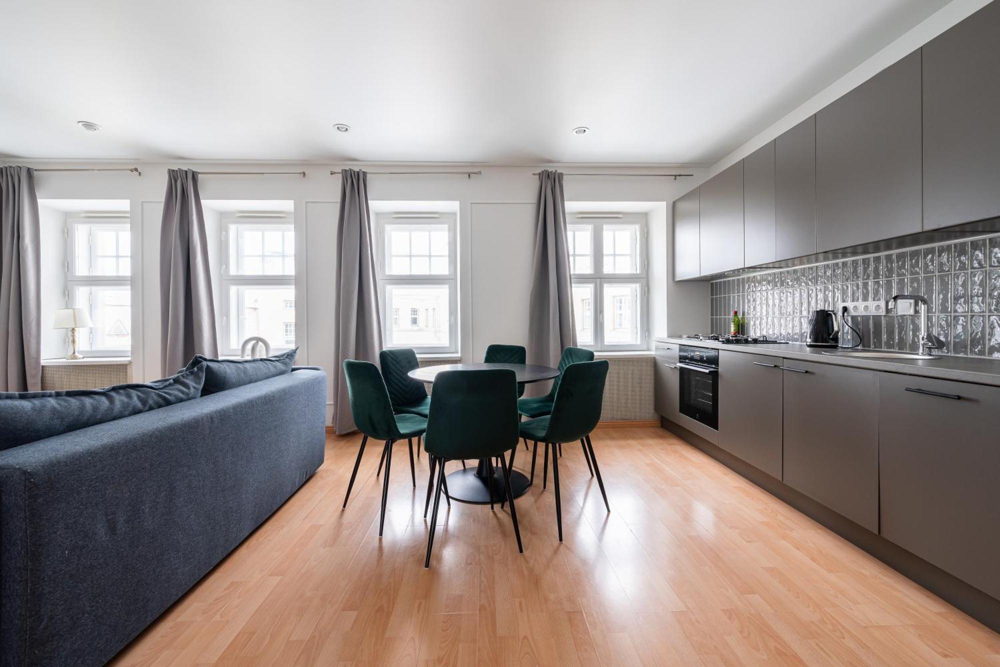 Old Town - Suur Karja Apartment Таллин Экстерьер фото